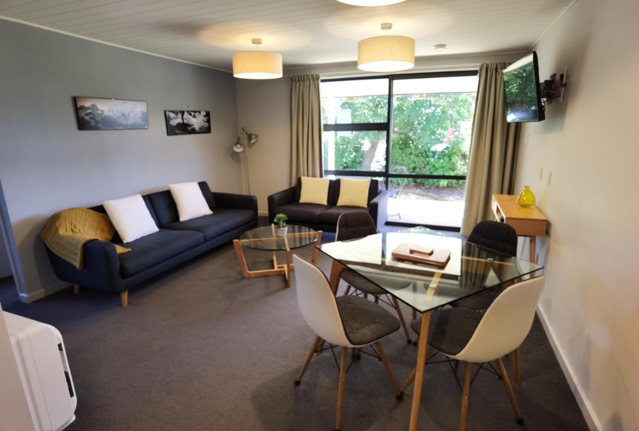Milford Road Apartments Te Anau Exterior foto
